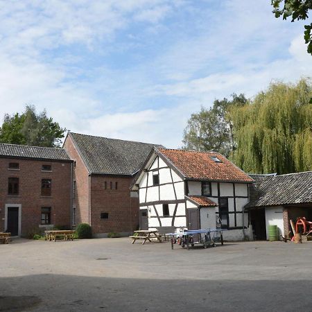 Spacious House In A Farm Located In The Bucolic Teuven Zewnętrze zdjęcie