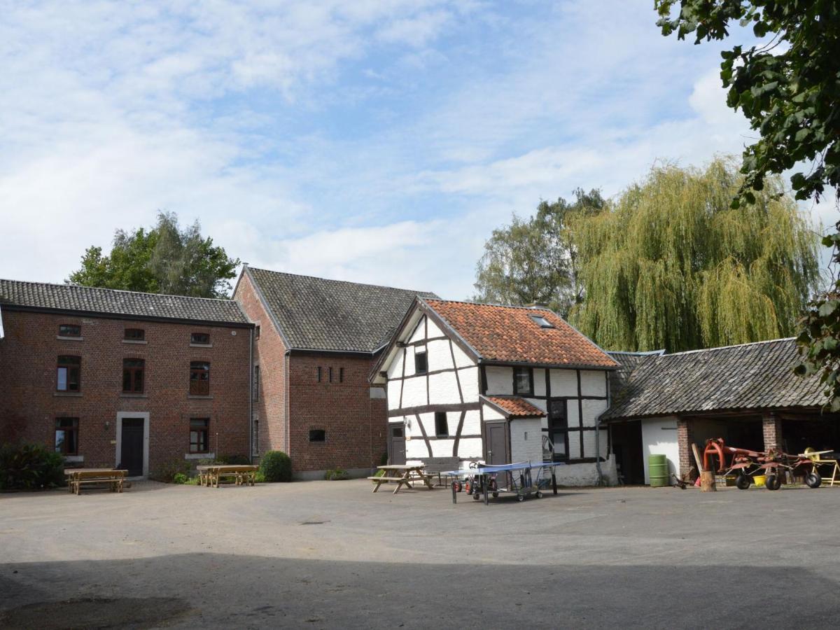 Spacious House In A Farm Located In The Bucolic Teuven Zewnętrze zdjęcie
