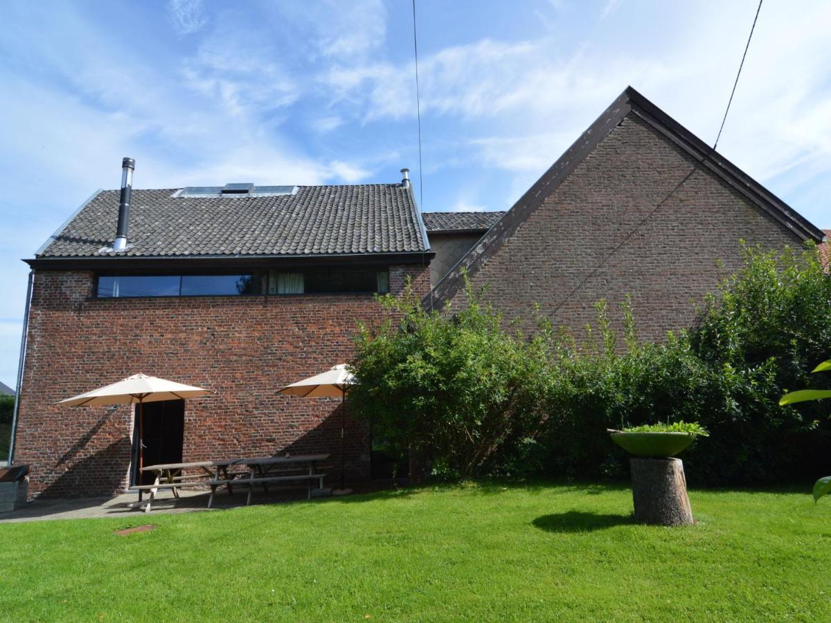 Spacious House In A Farm Located In The Bucolic Teuven Zewnętrze zdjęcie